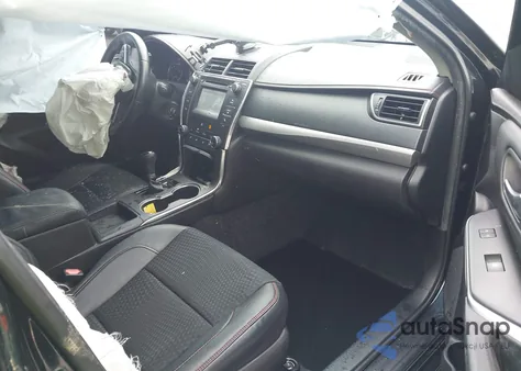 2015 Toyota Camry Se z USA, uszkodzony, nr VIN 4T1BF1FK7FU024783